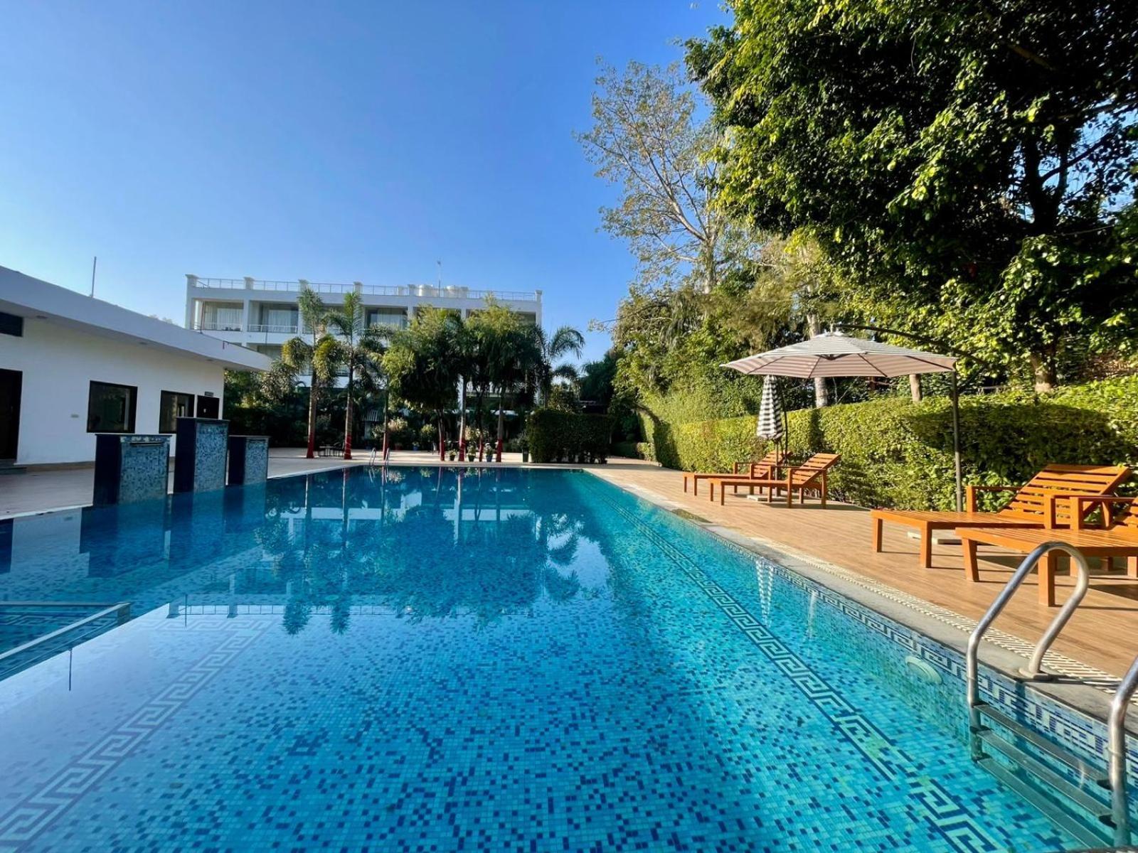 Winsome Resort & Spa Corbett Rāmnagar Exterior foto